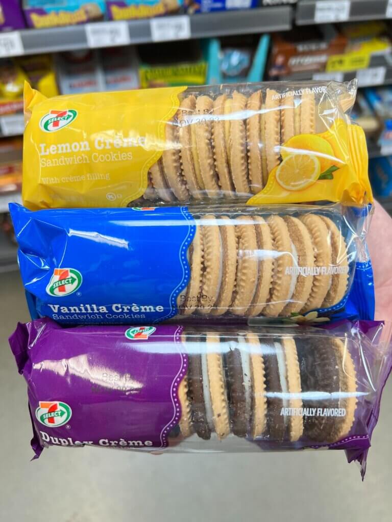 7-Select brand sandwich cookies