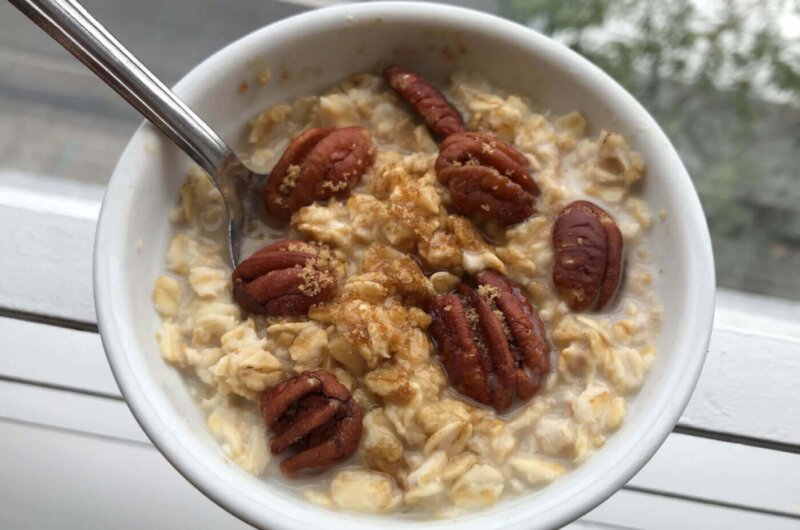 Maple-Pecan Oatmeal