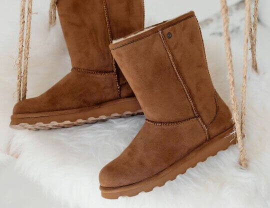 Image for the fall fashion featured image from BEARPAW website