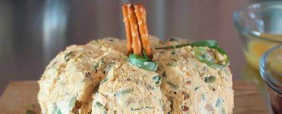 vegan pumpkin cheese ball