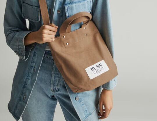 Image from Everlane website for the vegan handbag trends featured image
