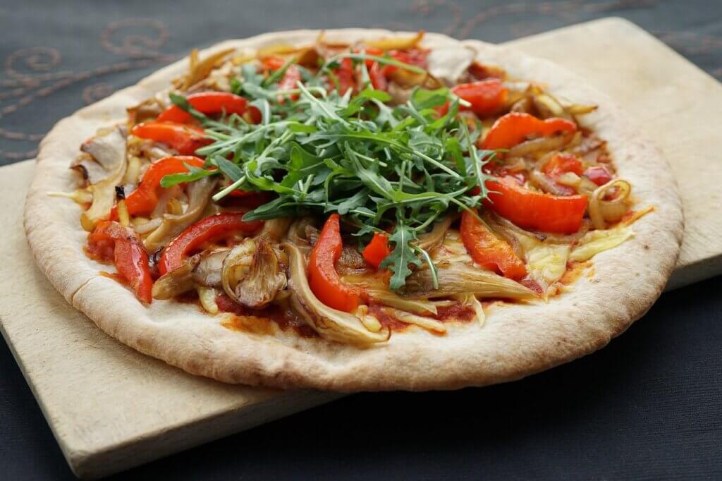 Image from Pixabay for the make vegan pizza featured image