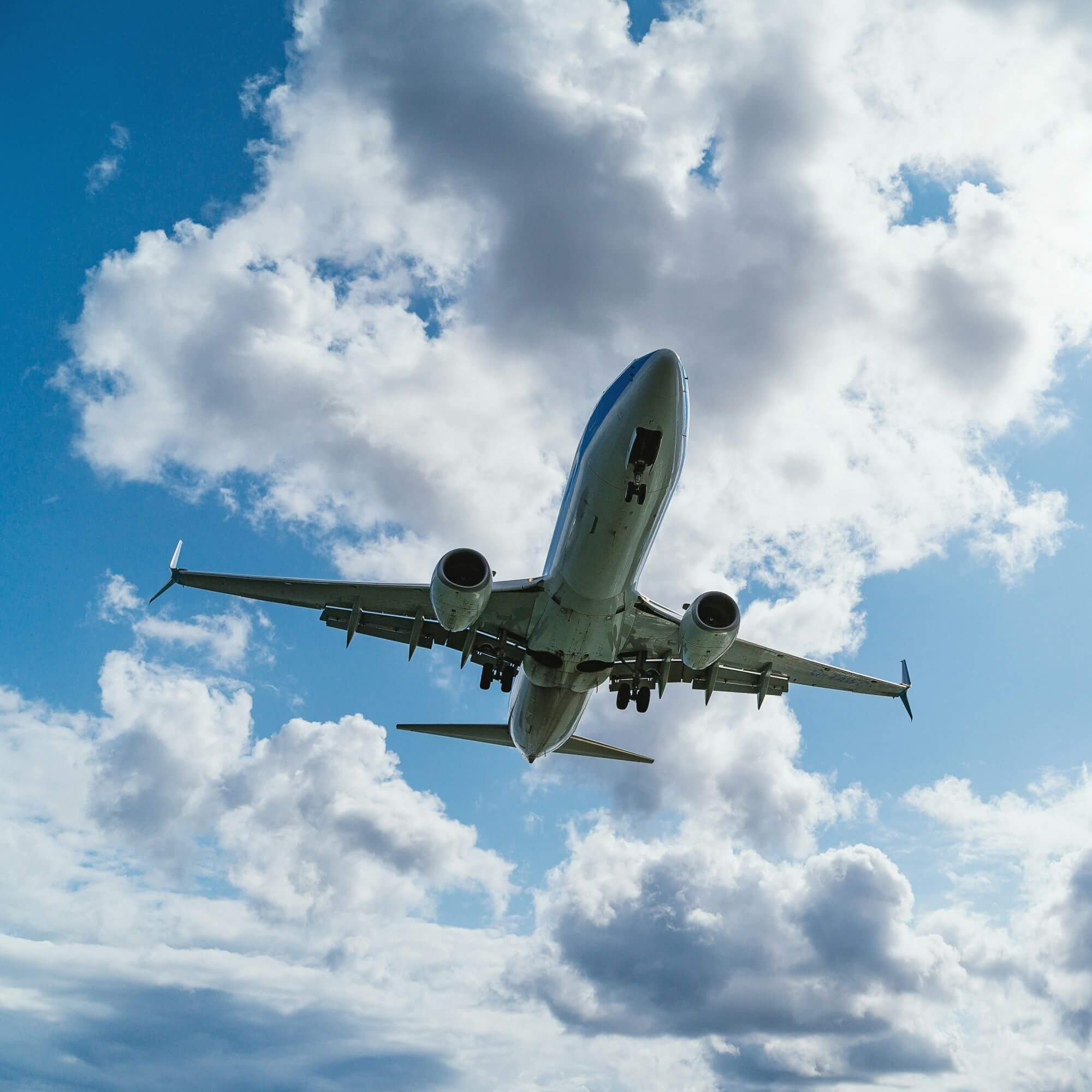 Image from Unsplash for the vegan food airports featured image