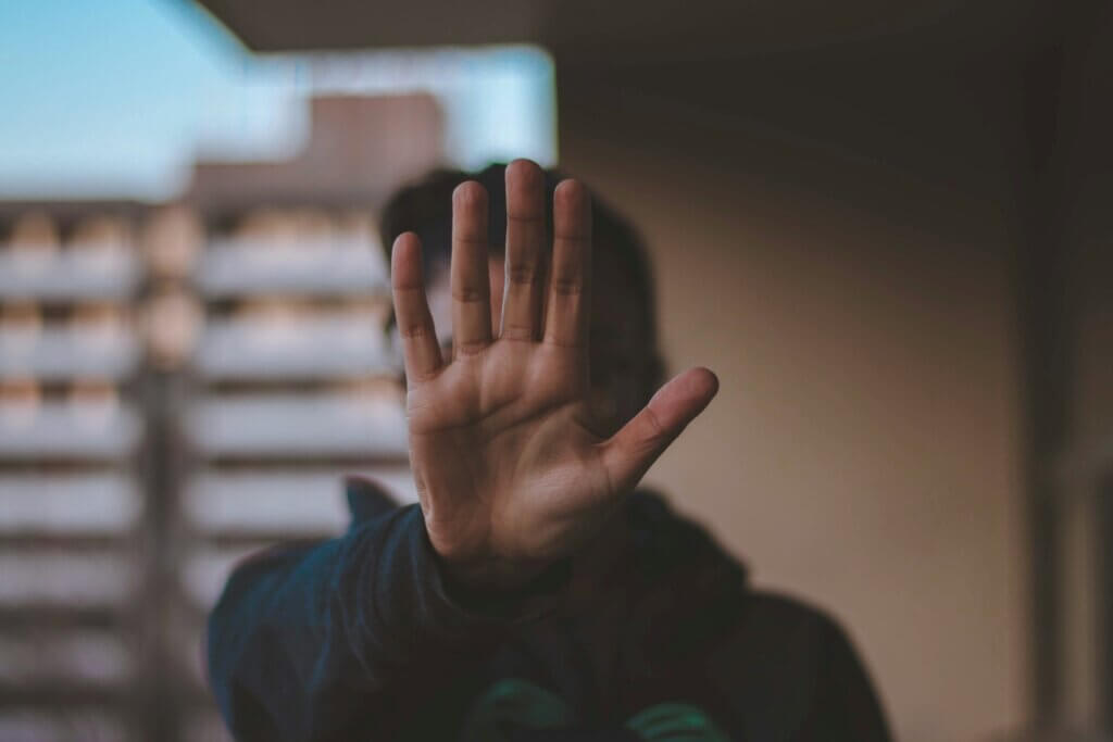 Image from Unsplash for the relationship vegan article