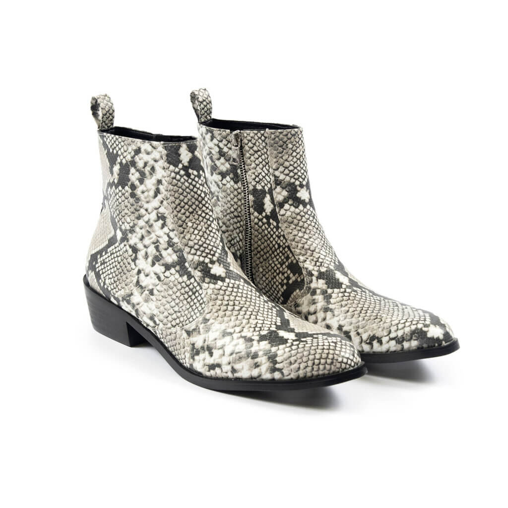 Image from Straight to Hell website for the vegan snakeskin article