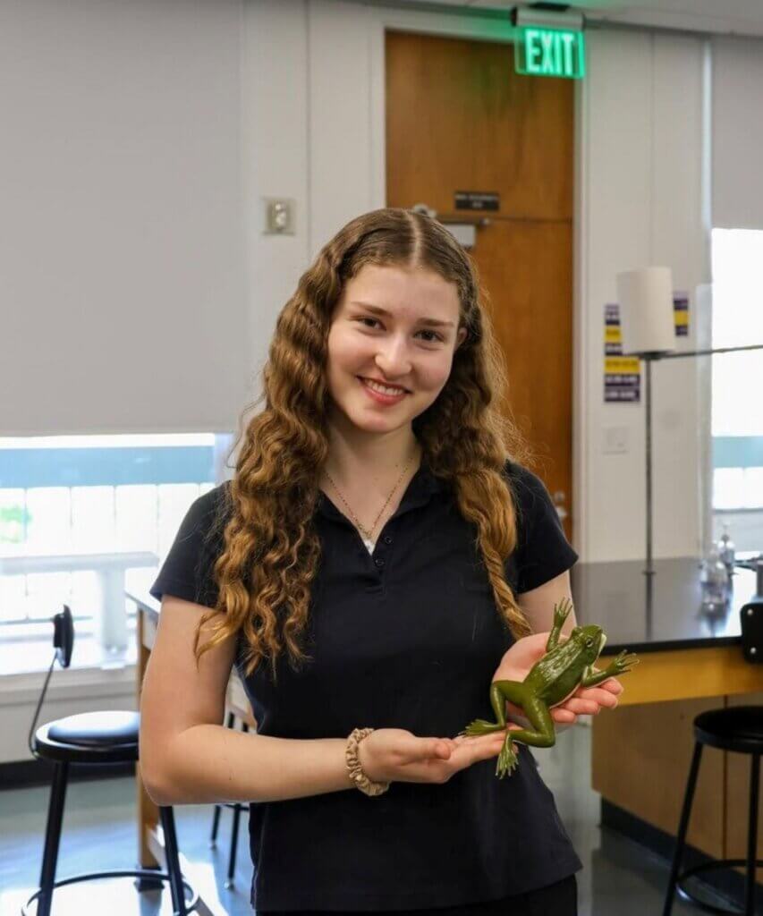 PETA owned image for the Annalie kind frog article